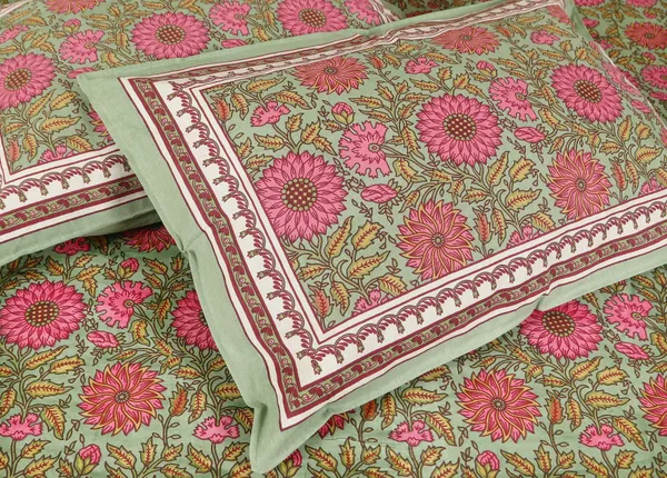 Green_Cotton_Royal_Heritage_Empire_Double_Bedsheet_With_Pillow_Cover_108_X_108_Cm